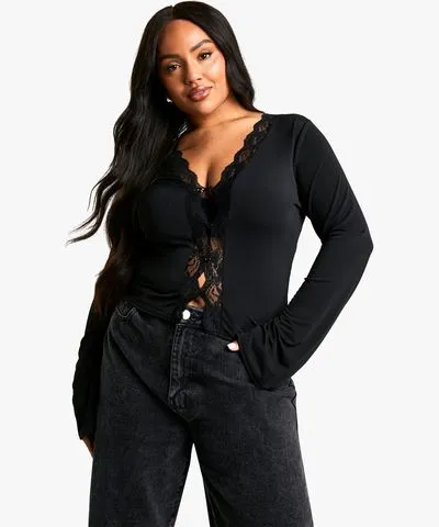 boohoo Womens Plus Lace Edge Button Front Top
